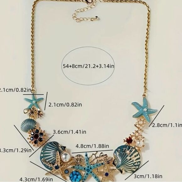 💙 Betsey Johnson Stunning Seashell statement necklace 💙 - Picture 4 of 5